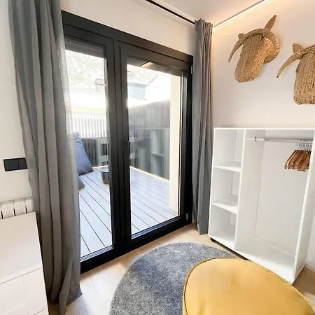 Atico Duplex De Lujo - Clasificacion 5 Estrellas - 8pax - A Pie Del Centro - 2 Parkings L By Bonesvacances Apartment Andorra la Vella