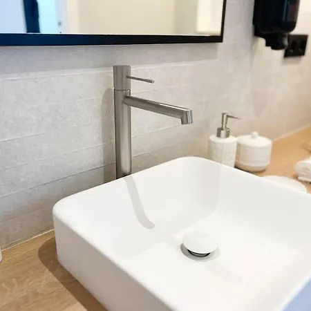 Atico Duplex De Lujo - Clasificacion 5 Estrellas - 8pax - A Pie Del Centro - 2 Parkings L By Bonesvacances